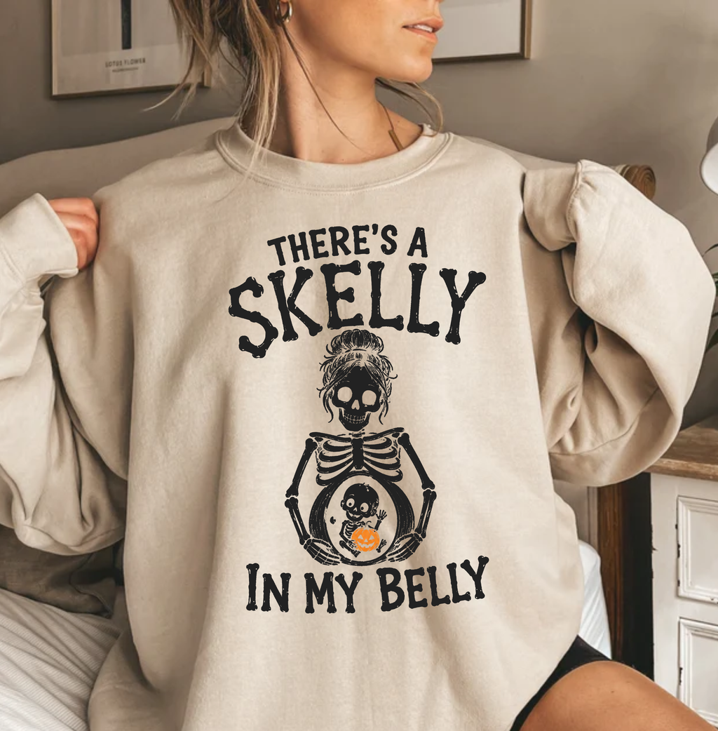 There's A Skelly In My Belly Shirt | Halloween Maternity