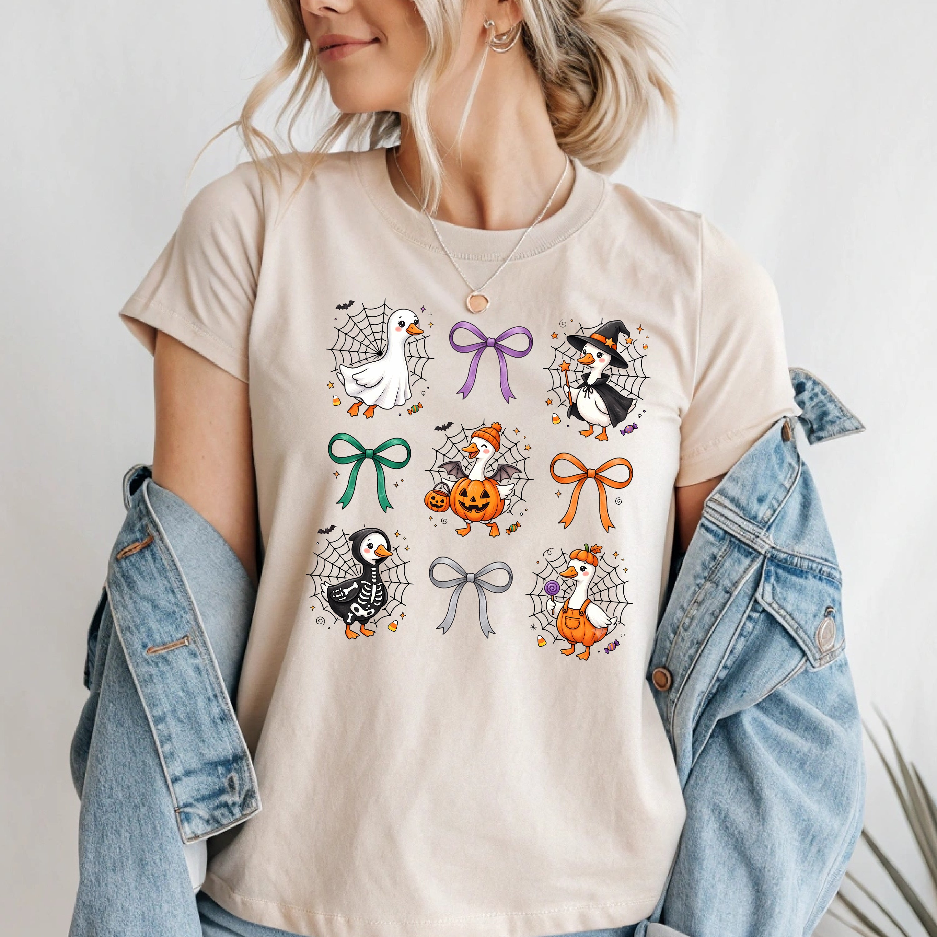 Cute Halloween Duck Bow T-Shirt & Sweatshirt