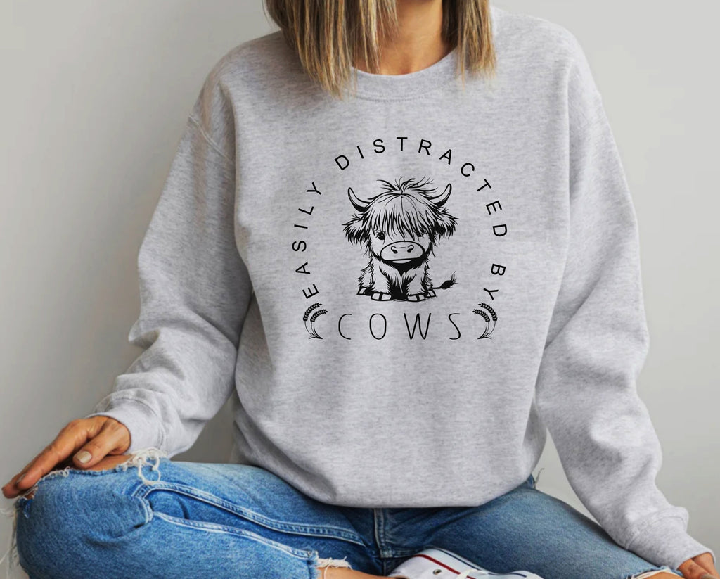 Easily Distracted By Cows T-Shirt – Funny Cow Lover Gift